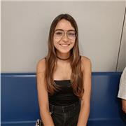 Profesora de lenguaje musical, conocimientos de clarinete, encantada de enseñar este arte